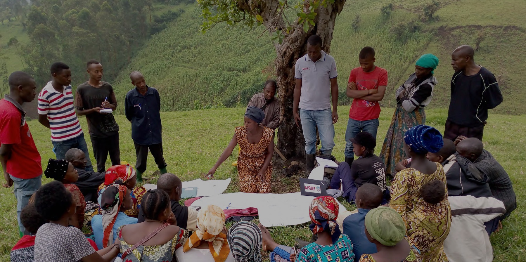 Farmers design the permagarden together in the DRC. Credit: Elin Duby, contracted by Mercy Corps, DRC